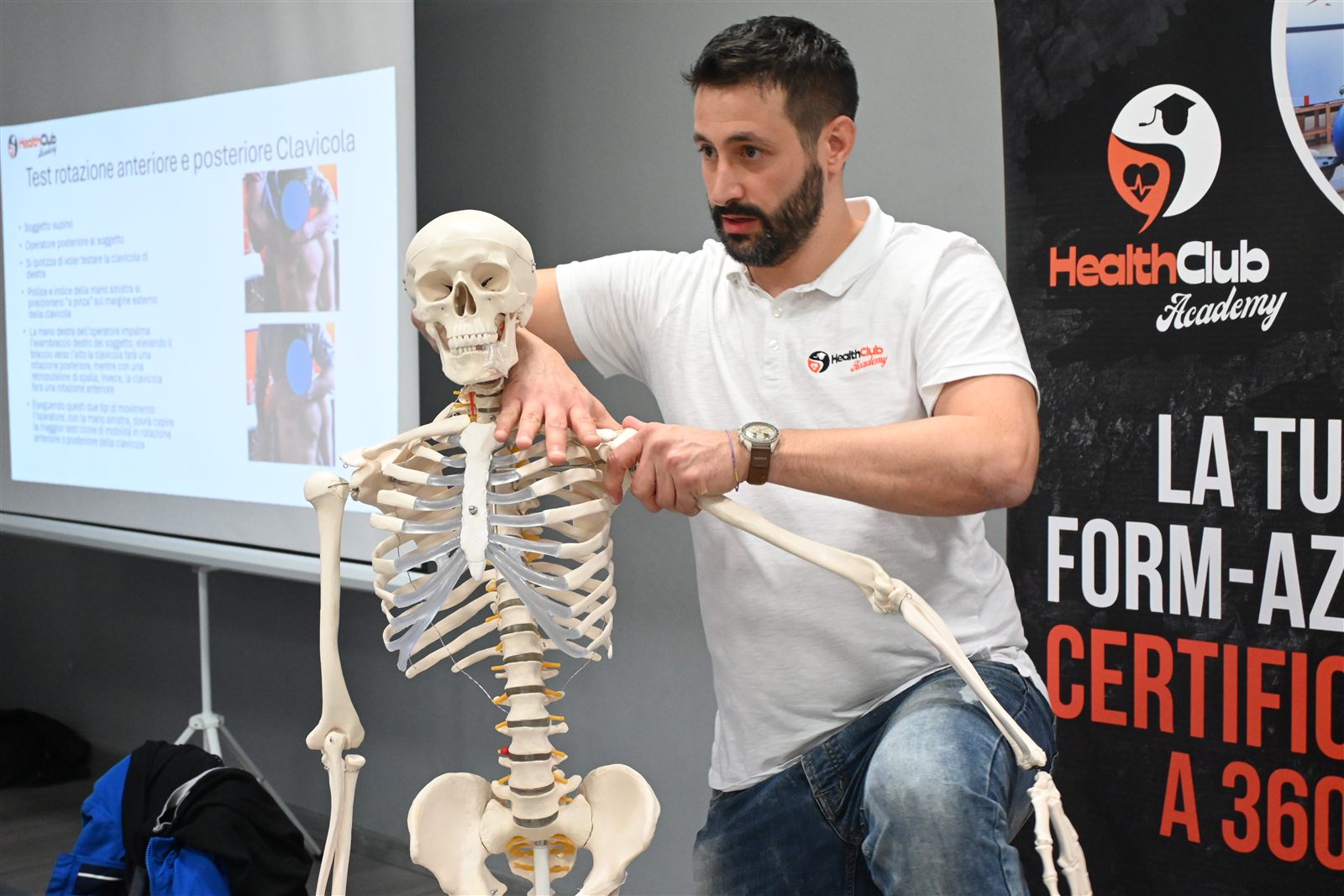 Docente HealthClub Academy al lavoro